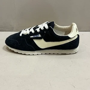 UB27 Basket Windspin Suède Leather Black Rutabaga