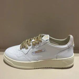 SW01 Baskets Medalist swoll White