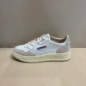 LS14 Baskets Medalist Low Leather Suede White Pélican
