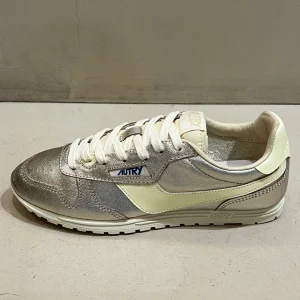 AJ01 Basket Windspin Leather Platinum Rutabaga