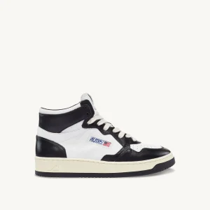 WB01 Baskets Haute  Medalist White Black