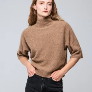 Pull Beige Col Roulé Manches Kimono en Raccoon / Polyamide