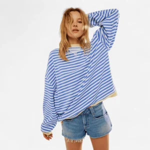 Lucy - Pull rayé oversize alliant confort et style