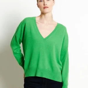 Pull col V femme en cachemire vert pomme - RIA 3